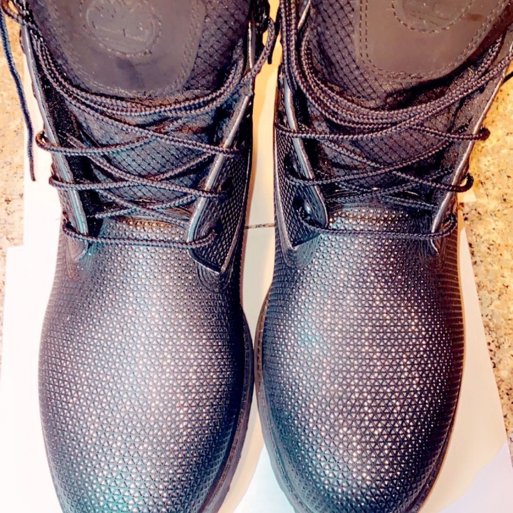 Man winter shoes